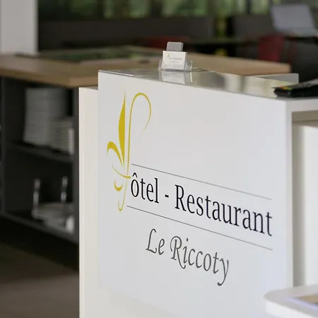 酒店 Le Riccoty 3*